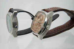 61 - Twee Stalen Unisex polshorloges met lederenbanden Fossil/Trail Automaten kopen? Bied vanaf 20!