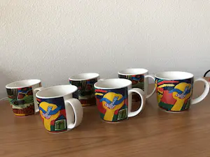 Corneille - Prachtige set - 6 Bekers - 10 Glazen - 5 Onderzetters. kopen? Bied vanaf 50!