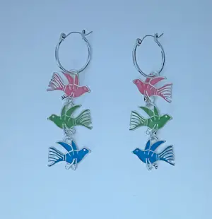 Corneille - Set van 2 kunstenaarsjuwelen : bloemen en vogels kopen? Bied vanaf 85!