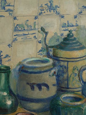 Niet of onleesbaar gesigneerd - Ingelijst, olieverf op board , stilleven “Aardewerk met bierpullen” kopen? Bied vanaf 1!