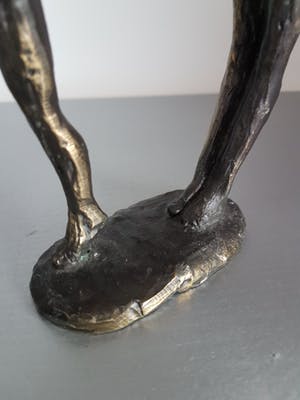 Astrid Veldhuyzen-Koppen - Beeld " Beweging in emotie " kopen? Bied vanaf 60!