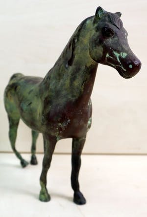 Curiosa - Stijlvol bronzen paard kopen? Bied vanaf 75!