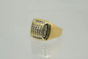 17 - Vintage 18krt geelgouden heren carré of cluster ring met 0.75ct diamant kopen? Bied vanaf 750!