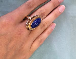 14K Goud - geelgouden ring met een ovaal geslepen Lapis Lazuli steen, jaren 50-60 kopen? Bied vanaf 285!