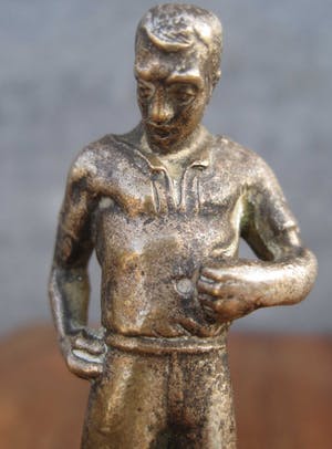 Brons (Onbekend) - De voetballer kopen? Bied vanaf 17!