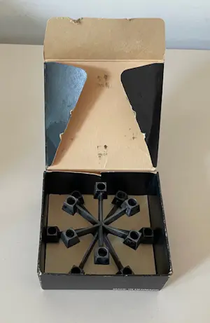 Jens Quistgaard - Brutalistische gietijzeren kandelaar uitgevoerd voor Paro kopen? Bied vanaf 1!