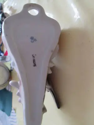 Niet of onleesbaar gesigneerd - 3 porseleinen vogels - wanddecoratie kopen? Bied vanaf 10!