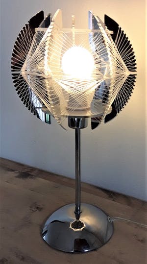 Niet of onleesbaar gesigneerd - Gemerkt Globo- Tafellamp, vermoedelijk ontwerp Paul Secon Swag kopen? Bied vanaf 1!