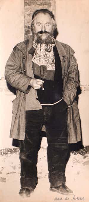 Aad de Haas - Gesigneerde foto van de kunstenaar Aad de Haas verkocht voor € 45!