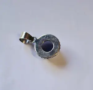 Nieuwe handgemaakte unieke bewerkte ronde zilveren hanger met Chalcedoon. kopen? Bied vanaf 75!