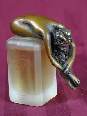 Bruno Bruni - Bronzen sculptuur op parfumfles FIORA voor LES BEAUX ARTS kopen? Bied vanaf 85!