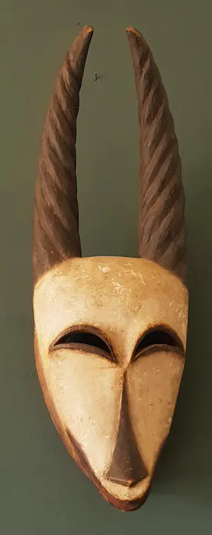 Kwele - masker kopen? Bied vanaf 35!