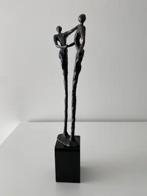 Corry Ammerlaan - Bronzen beeld "Bedankt"; hoogte 31 cm! kopen? Bied vanaf 75!