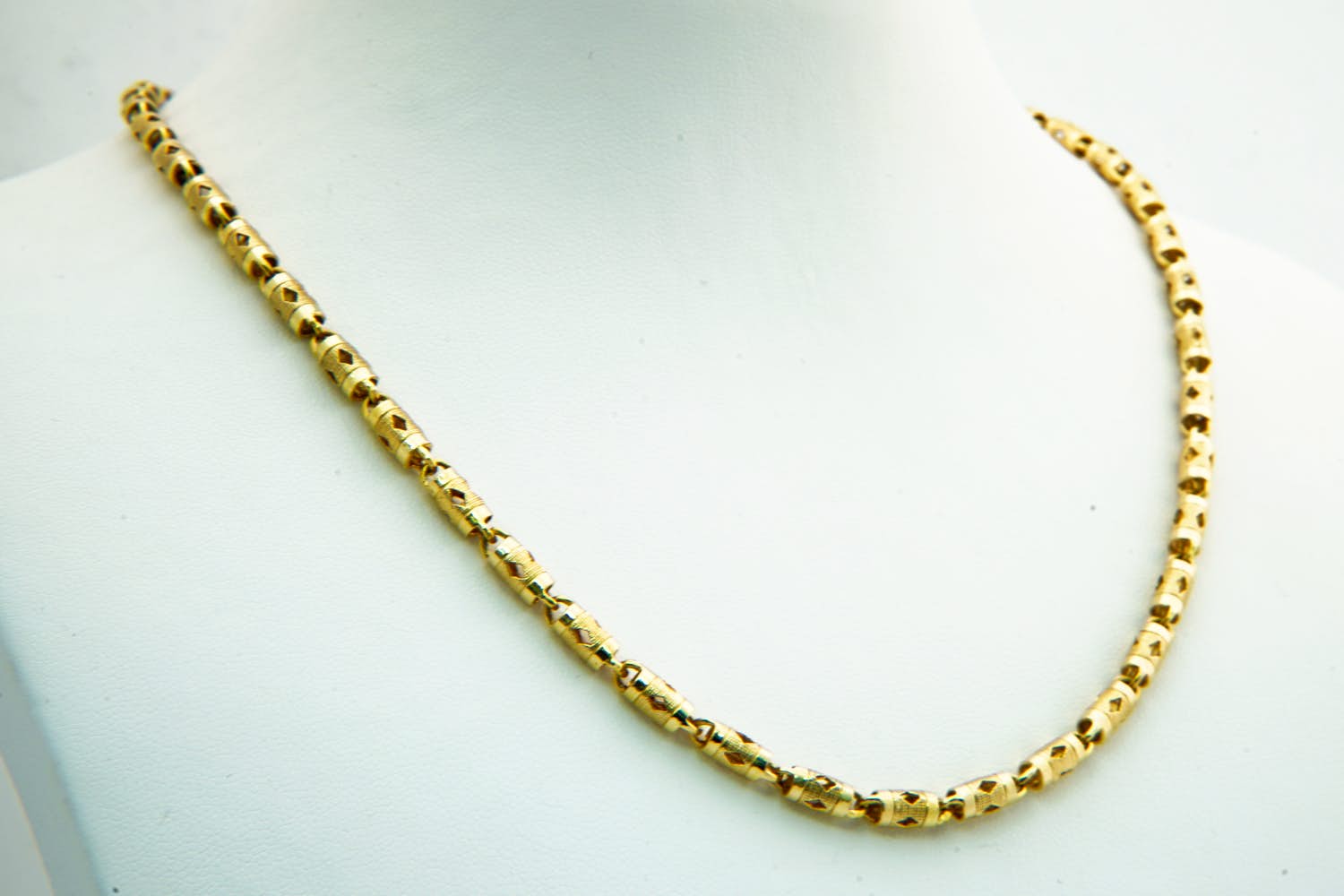 28- Sierlijk 14 krt donker-geel goud Oosters  fantasie collier ketting - 45cm kopen? Bied vanaf 640!