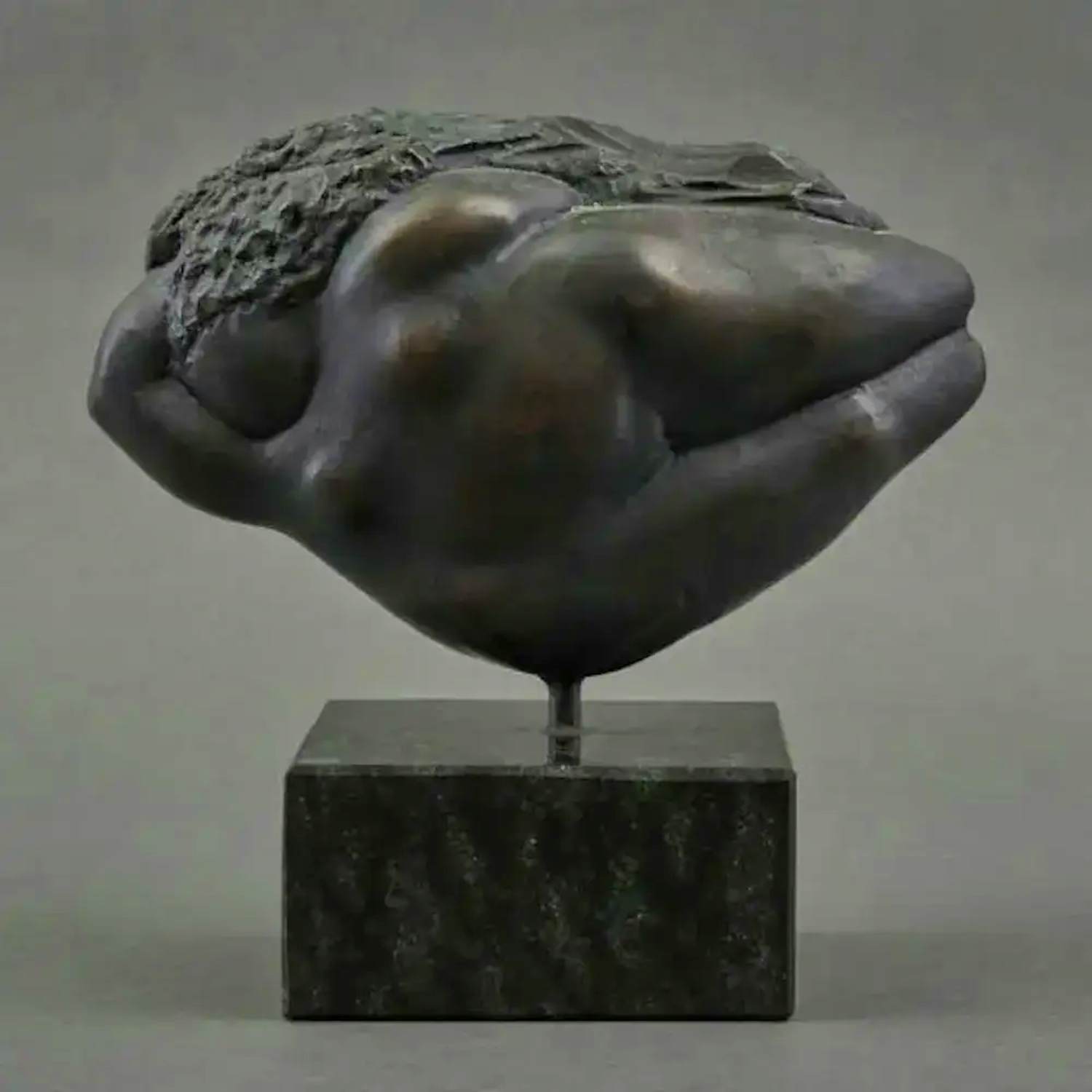 Buy Monica van Dael - Bronzen beeld: 'Zwevend naakt'? Bid from 799!