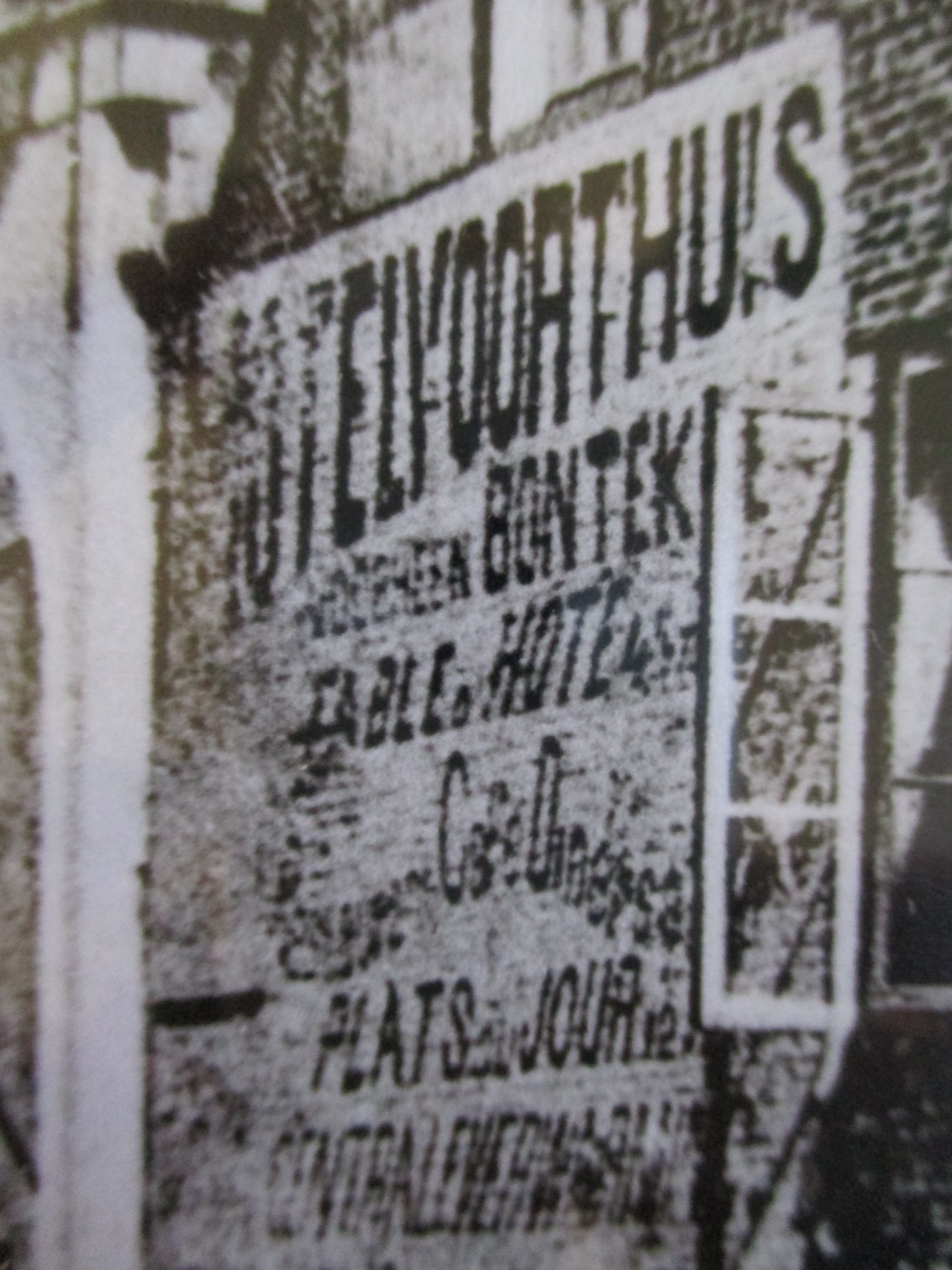 Niet of onleesbaar gesigneerd - Ingelijste foto Hotel Voorthuis Meppel kopen? Bied vanaf 1!