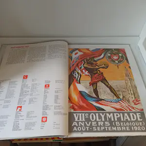 Niet of onleesbaar gesigneerd - De historie van de Olympische Spelen in 13 affiches - 1912-1972 kopen? Bied vanaf 1!