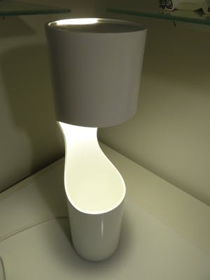 Niet of onleesbaar gesigneerd - Design tafellamp (naar ontwerp NEBU vintage jaren ‘70) kopen? Bied vanaf 1!
