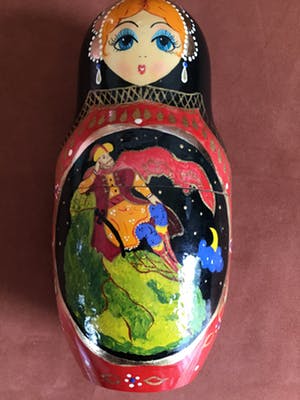 Niet of onleesbaar gesigneerd - 3 prachtige Russische Matroesjka’s, gesigneerd kopen? Bied vanaf 10!
