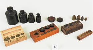 Curiosa - 4 blokken met serie gewichten en 10 losse gewichten kopen? Bied vanaf 1!