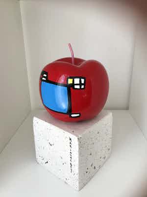 Marianne Bey - Like Apple verkocht voor € 30!