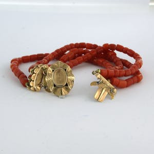 4 - strengs bloedkoralen antieke armband met een 14k antiek slot - 17 cm lang kopen? Bied vanaf 160!