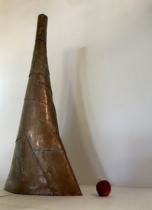 Niet of onleesbaar gesigneerd - Modern Groot Koperen Object kopen? Bied vanaf 1!