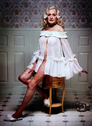 Erwin Olaf - C - print: Mature - 1999 verkocht voor € 595!