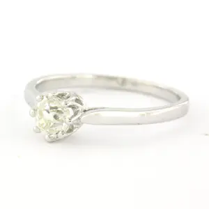 18k gouden ring met bolsjewiek geslepen diamant 0.57ct kopen? Bied vanaf 625!