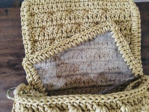 Niet of onleesbaar gesigneerd - Handtas Crochet bubble bag van designer Irina Papadopoulos kopen? Bied vanaf 10!