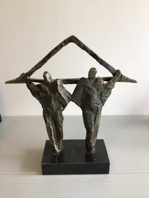 Bernadette Leijdekkers - Sculptuur “ Samenwerking “ kopen? Bied vanaf 79!