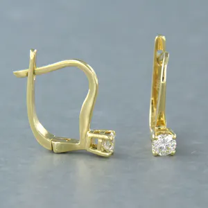 18k gouden solitair oorhangers bezet met briljant geslepen diamant tot. 0,22ct kopen? Bied vanaf 300!