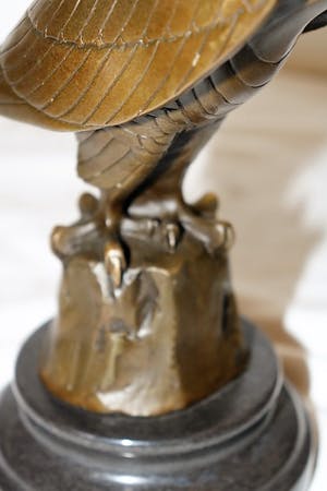 Johan Coenrad Ulrich Legner - Havik art deco bronzen beeld kopen? Bied vanaf 125!