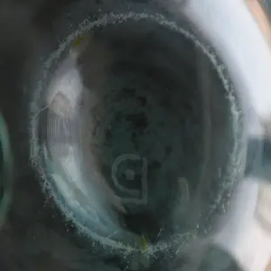 Andries Dirk Copier - Ovaal meerblauw Leerdamglas vaasje - Geëtst monogram - 1929 kopen? Bied vanaf 125!