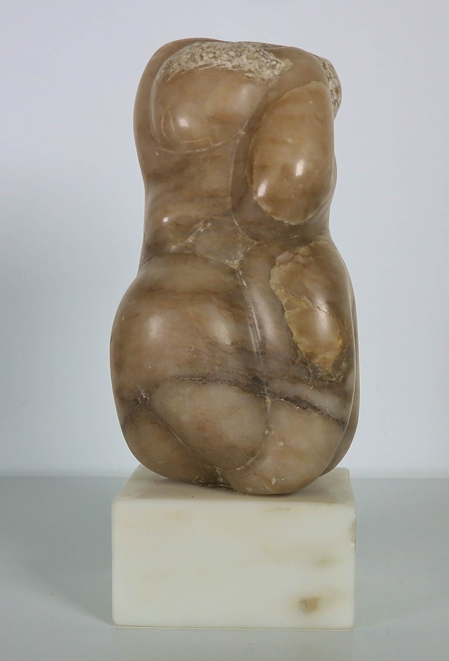 Monica van Dael - Sculptuur van natuursteen / albast, Vrouwentorso kopen? Bied vanaf 200!