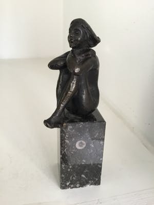 Corry Ammerlaan - Sculptuur “ In gedachten “ kopen? Bied vanaf 30!
