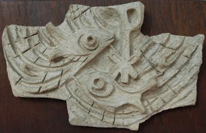 Klaas Pijlman - Chamotte / Aardewerk op paneel , Vissen & Pax Christi - ca. 1970 kopen? Bied vanaf 25!