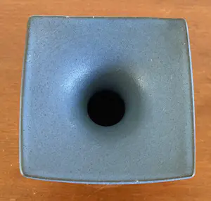 Zweitse Landsheer - Cor Unum - Kunstaardewerken Blauw Bouquet vaasje kopen? Bied vanaf 20!