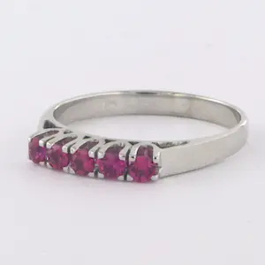 14k witgouden rij ring bezet met robijn - ringmaat 18.5(58) kopen? Bied vanaf 135!