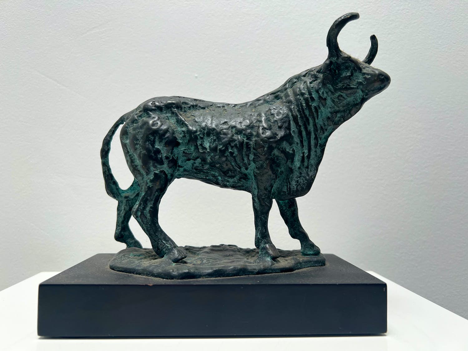 Brons (Onbekend) - bronzen sculptuur | 'Stier' kopen? Bied vanaf 1!