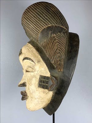 Pumu - Tribal used Old African female mask from the Punu - Gabon. kopen? Bied vanaf 65!