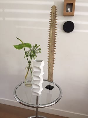 Hutschenreuther - Zeldzaam grote Reliëfvaas h 35 cm uit de serie Archais ontwerp Heinrich Fuchs kopen? Bied vanaf 135!