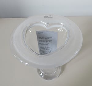 Niet of onleesbaar gesigneerd - Cupido vaasje ontwerp Tommy Tabermann voor Muurla Lasi kopen? Bied vanaf 1!