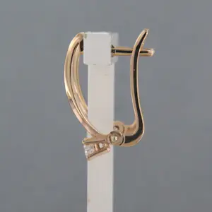 18k rosé gouden oorhangers bezet met briljant geslepen diamant 0.16ct kopen? Bied vanaf 380!