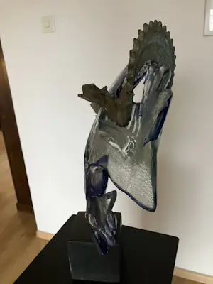 Brons (Onbekend) - Uniek bronzen beeld met glas = gesigneerd. kopen? Bied vanaf 250!