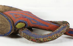 Bamileke - Olifantenmasker ingelegd met kleurrijke kralen kopen? Bied vanaf 1!