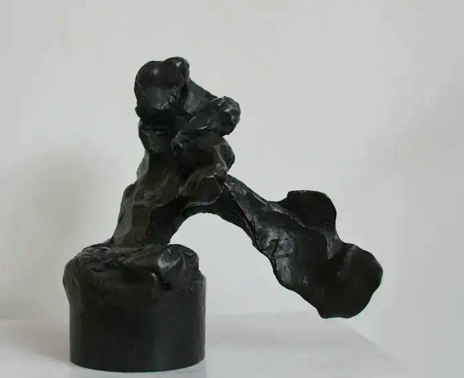 Buy Ger Lataster - Bronzen beeld: Handvlag? Bid from 595!