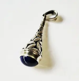 Zilveren Byzantijnse Bungel hanger , met lapis lazuli kopen? Bied vanaf 70!