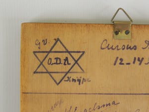 Curiosa - Metalen herinneringstegel uit oorlog kopen? Bied vanaf 1!