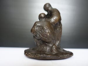 Theo van de Vathorst - "een helpende hand" brons. kopen? Bied vanaf 150!